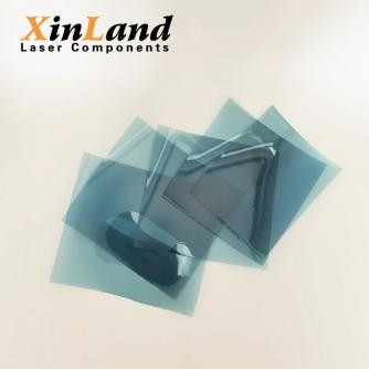 1.5mx1m OD10+ Película de ventana protectora láser Nueva condición para la protección de los ojos durante el corte de soldadura láser de 1064nm 1070nm 1080nm